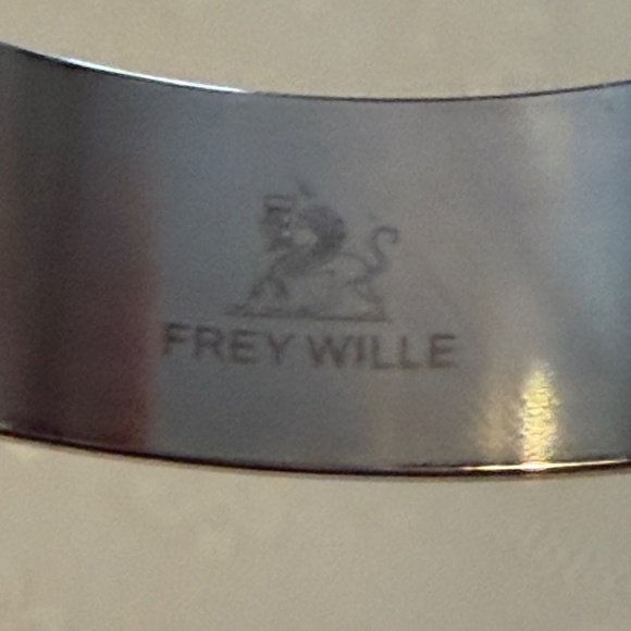 Frey Wille Bangle - Picture 5 of 5